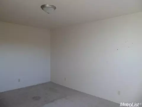 916 Sylvia St, Gustine, CA 95322 photo 22