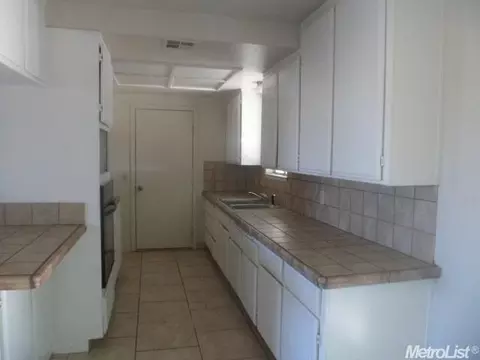 916 Sylvia St, Gustine, CA 95322 photo 13