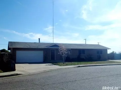 916 Sylvia St, Gustine, CA 95322 photo 5