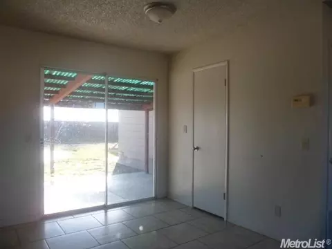 916 Sylvia St, Gustine, CA 95322 photo 18