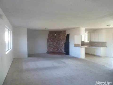 916 Sylvia St, Gustine, CA 95322 photo 15
