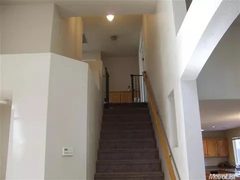 974 Zumstein, Ripon, CA 95366 photo 5