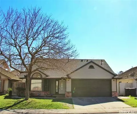 2012 Stracker Way, Modesto, CA 95350 photo 1