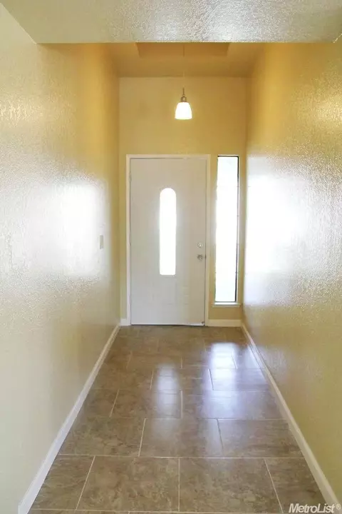 2012 Stracker Way, Modesto, CA 95350 photo 7