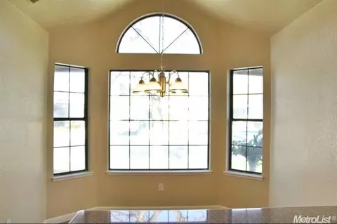 2012 Stracker Way, Modesto, CA 95350 photo 8