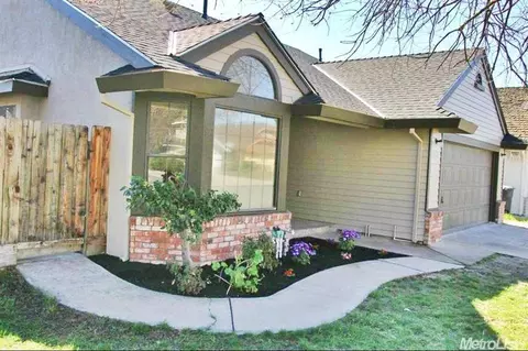 2012 Stracker Way, Modesto, CA 95350 photo 2