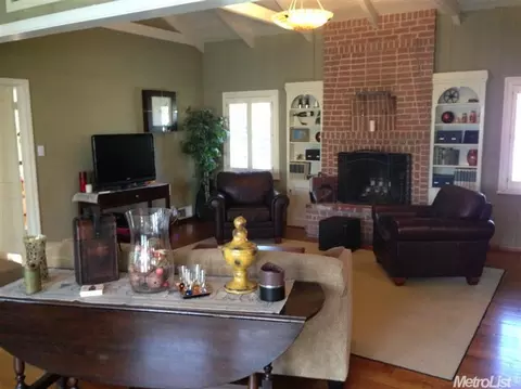 1006 Yale Ave, Modesto, CA 95350 photo 2