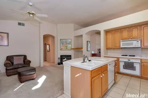 4204 Vistosa St, Davis, CA 95618 photo 9