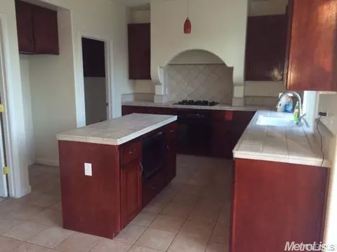2042 Legends, Merced, CA 95340 photo 4