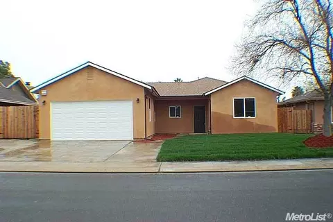 737 Foster Dr, Modesto, CA 95351 photo 1
