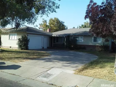 1685 Bette St, Merced, CA 95341 photo 1