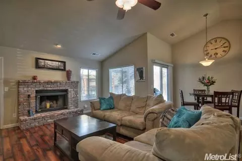 3129 Joellen Ct, Carmichael, CA 95608 photo 3