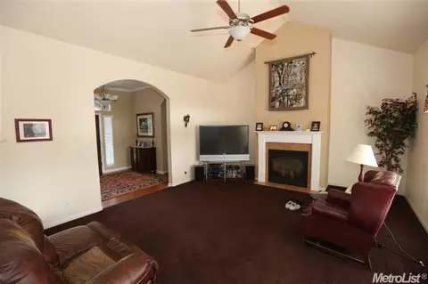 4541 Fremonts Loop, Rescue, CA 95672 photo 6