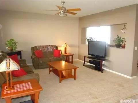 11006 Biddeford Cir, Mather, CA 95655 photo 5