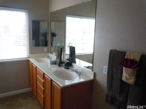 11006 Biddeford Cir, Mather, CA 95655 photo 16