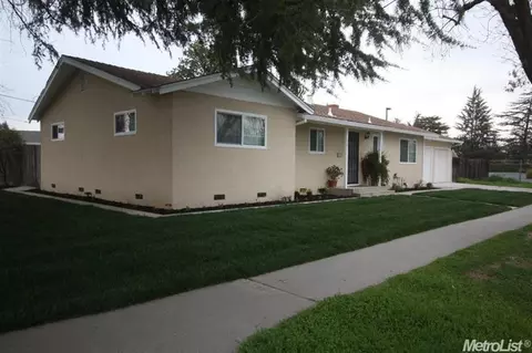 301 Tokay, Modesto, CA 95350 photo 3
