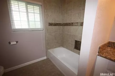 301 Tokay, Modesto, CA 95350 photo 12