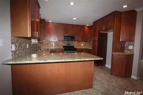 301 Tokay, Modesto, CA 95350 photo 6