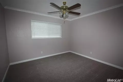 301 Tokay, Modesto, CA 95350 photo 8