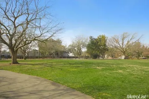 1918 Manet, Davis, CA 95616 photo 22