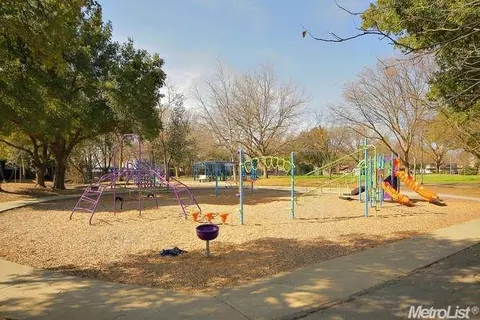 1918 Manet, Davis, CA 95616 photo 21