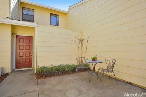 1918 Manet, Davis, CA 95616 photo 2