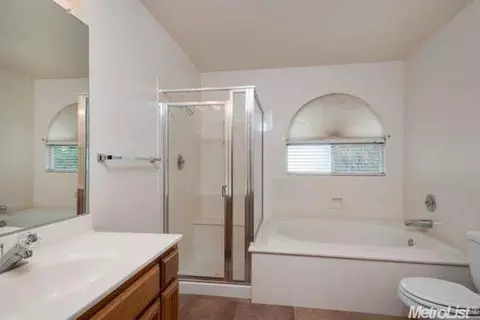 6305 Emerald Dr, Rocklin, CA 95677 photo 5