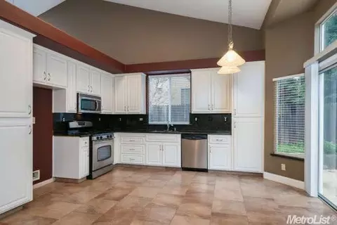 6305 Emerald Dr, Rocklin, CA 95677 photo 16