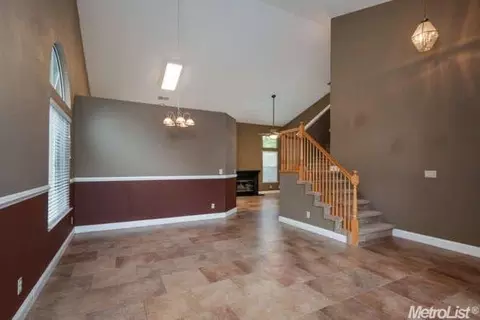 6305 Emerald Dr, Rocklin, CA 95677 photo 4