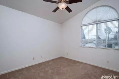 6305 Emerald Dr, Rocklin, CA 95677 photo 7