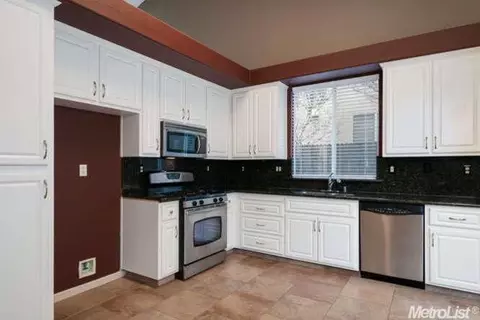 6305 Emerald Dr, Rocklin, CA 95677 photo 18