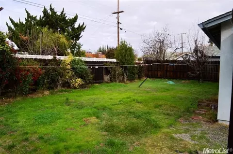 201 Daisy Ln, Modesto, CA 95351 photo 16