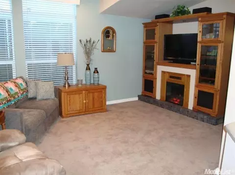 1900 Kauai Dr, Modesto, CA 95355 photo 4