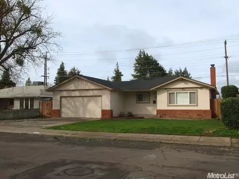 3121 Yukon Dr, Modesto, CA 95350 photo 3