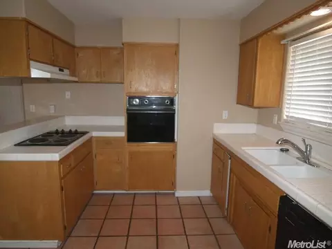 3121 Yukon Dr, Modesto, CA 95350 photo 8