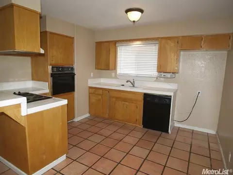 3121 Yukon Dr, Modesto, CA 95350 photo 7