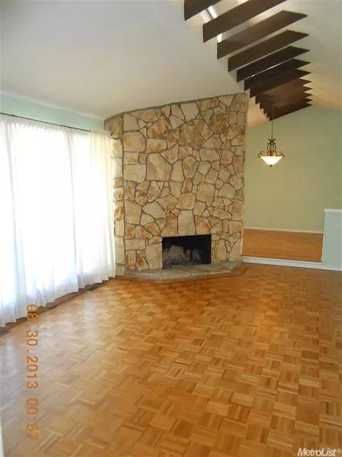 2712 Deerfield Pl, Modesto, CA 95355 photo 5