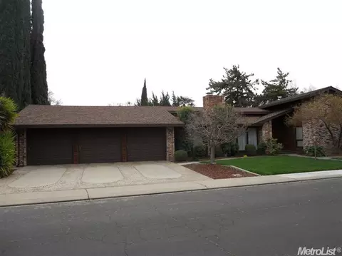 2712 Deerfield Pl, Modesto, CA 95355 photo 1