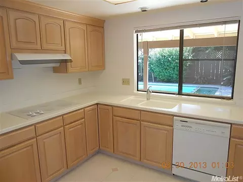 2712 Deerfield Pl, Modesto, CA 95355 photo 12