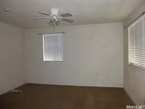 2316 Strivens Ave, Modesto, CA 95350 photo 2