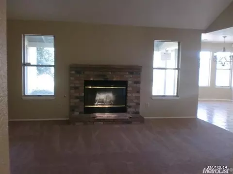 1737 Truckee Way, Modesto, CA 95351 photo 3