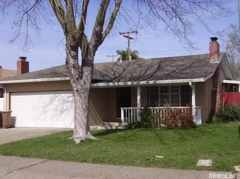 349 1st St, Lodi, CA 95240 photo 1
