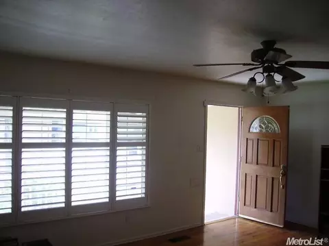 349 1st St, Lodi, CA 95240 photo 5