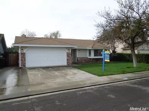 2316 Quail Meadow Dr, Modesto, CA 95355 photo 3