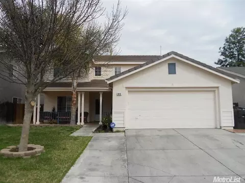 472 Red Robin Dr, Patterson, CA 95363 photo 2