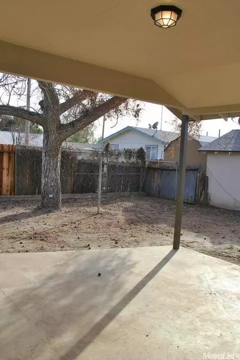 1202 Lombardy Dr, Modesto, CA 95351 photo 18
