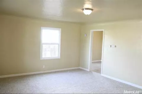 1202 Lombardy Dr, Modesto, CA 95351 photo 11