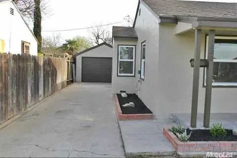 1202 Lombardy Dr, Modesto, CA 95351 photo 3