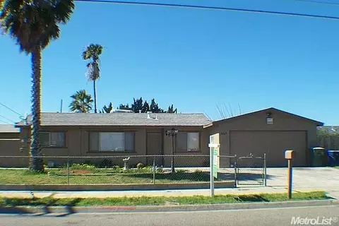 3029 Central Ave, Ceres, CA 95307 photo 1