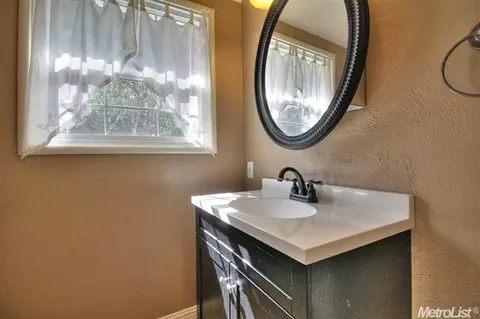 4849 Cypress Ave, Carmichael, CA 95608 photo 18
